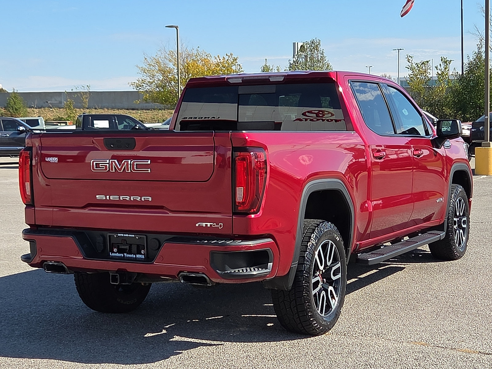 Used 2019 GMC Sierra 1500 AT4 w/ AT4 Premium Package AWD/4WD image 5