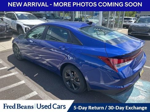 Certified 2022 Hyundai Elantra SEL FWD image 6