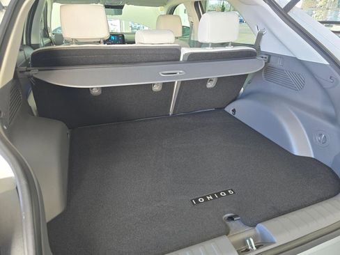 New 2026 Hyundai Ioniq 5 Limited image 17