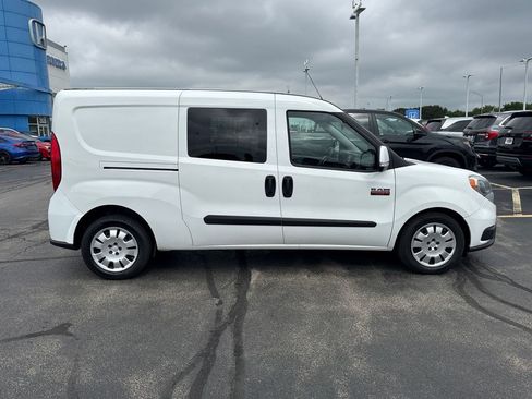 Used 2019 RAM ProMaster City Tradesman SLT FWD image 12