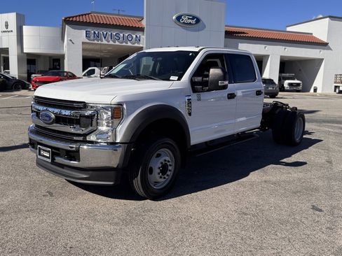Used 2022 Ford F550 2WD Crew Cab Super Duty image 7