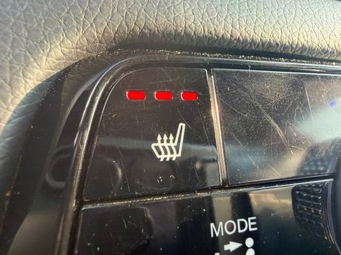 Used 2023 Honda Pilot Touring image 35