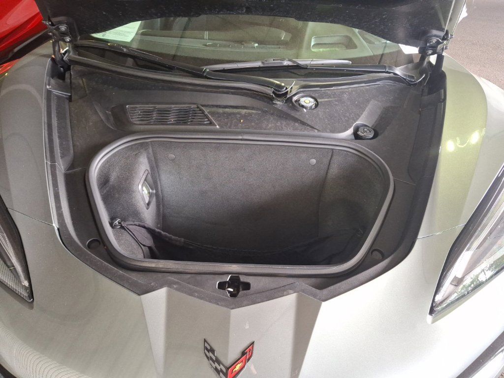 Used 2024 Chevrolet Corvette Z06 RWD image 11
