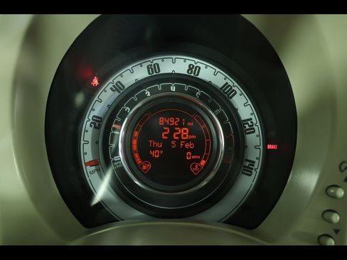 Used 2015 FIAT 500 Pop image 16