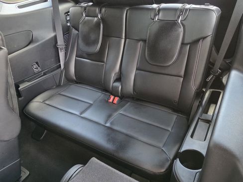 Used 2022 Ford Explorer ST w/ Equipment Group 401A AWD/4WD image 16