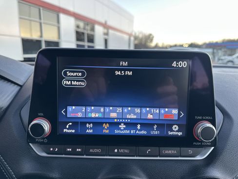 Used 2025 Nissan Sentra SV image 14