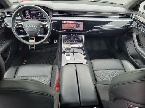Used 2021 Audi S8 L w/ S8 Executive Package AWD/4WD image 15