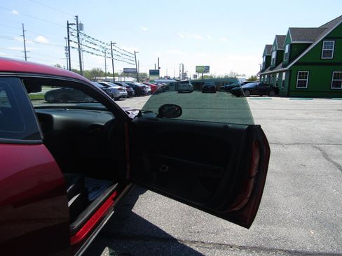 Used 2018 Dodge Challenger R/T Scat Pack RWD image 18