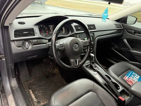 Used 2014 Volkswagen Passat 1.8T SE image 12