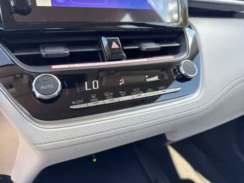 Used 2026 Toyota Corolla Cross LE image 22