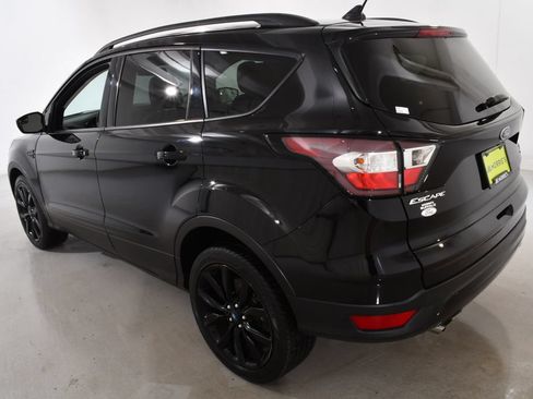 Used 2018 Ford Escape SE w/ SE Sport Appearance Package AWD/4WD image 15