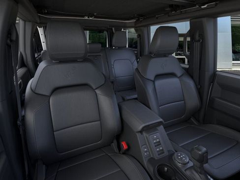 New 2025 Ford Bronco Badlands image 10