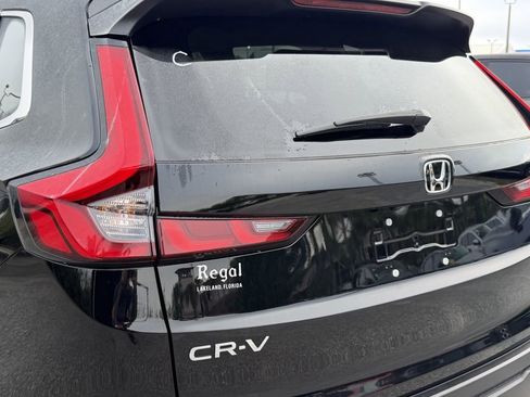 Used 2023 Honda CR-V EX image 11