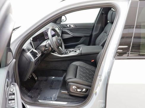 New 2026 BMW X5 xDrive50e w/ M Sport Package image 6