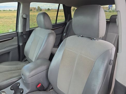 Used 2012 Hyundai Santa Fe SE image 15