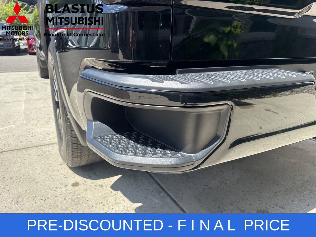 Used 2024 GMC Sierra 1500 Elevation AWD/4WD image 10