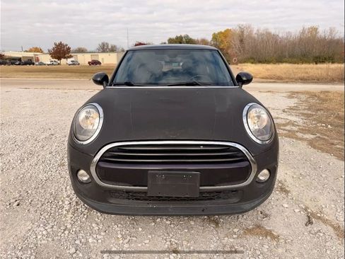 Used 2019 MINI Cooper 2-Door Hardtop image 2