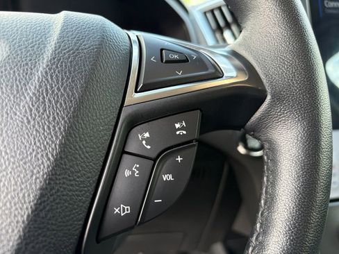 Used 2024 Ford Edge Titanium image 19