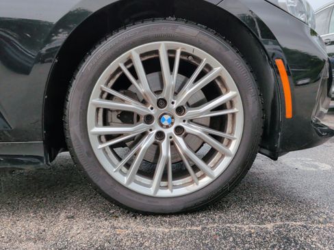 Used 2023 BMW 330i Sedan w/ Premium Package RWD image 12