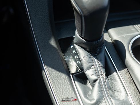 Used 2021 Toyota Avalon XLE w/ Moonroof Package image 29