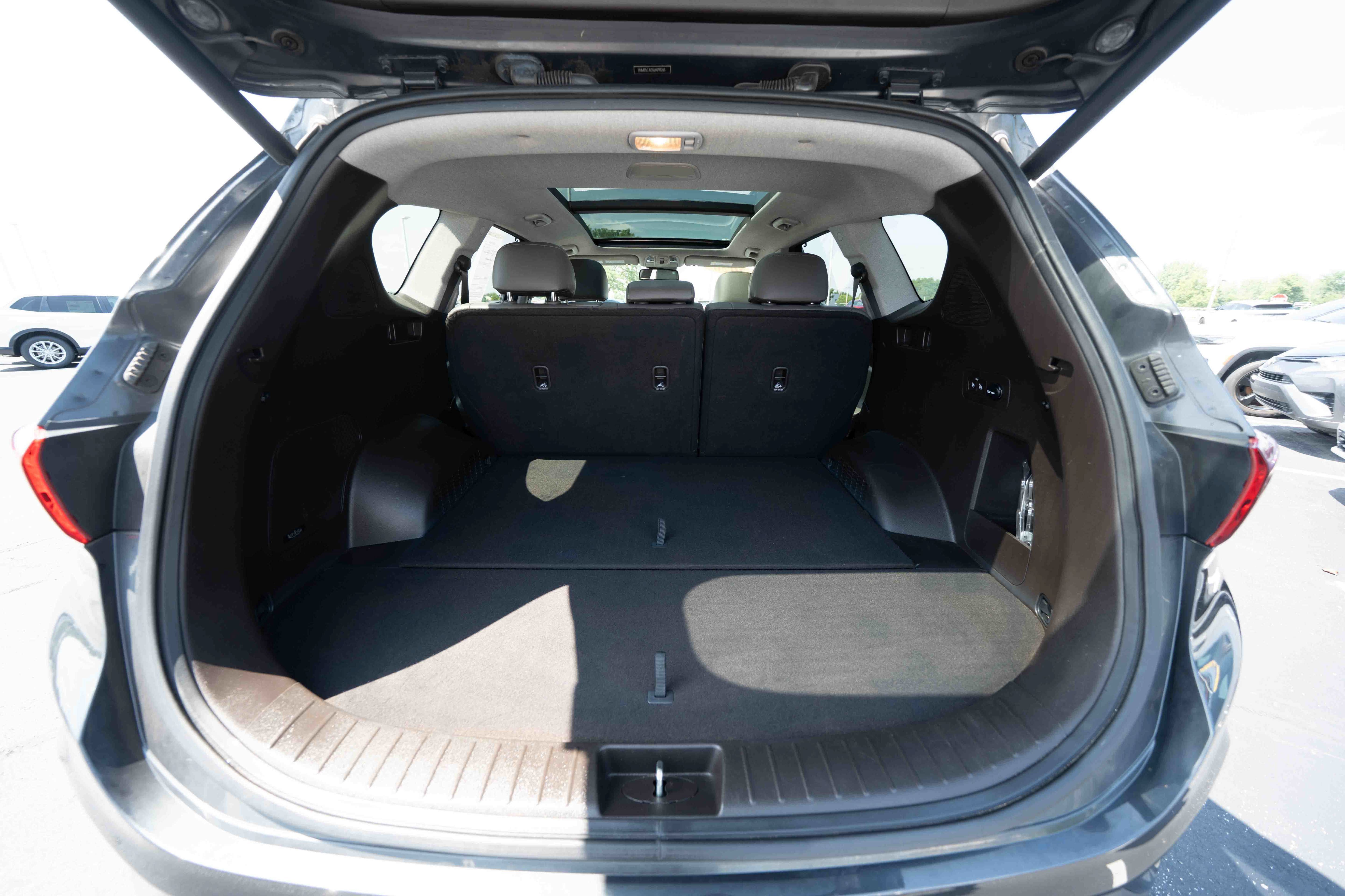 Used 2020 Hyundai Santa Fe Limited AWD/4WD image 28