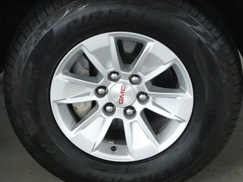 Used 2022 GMC Sierra 1500 SLE image 50