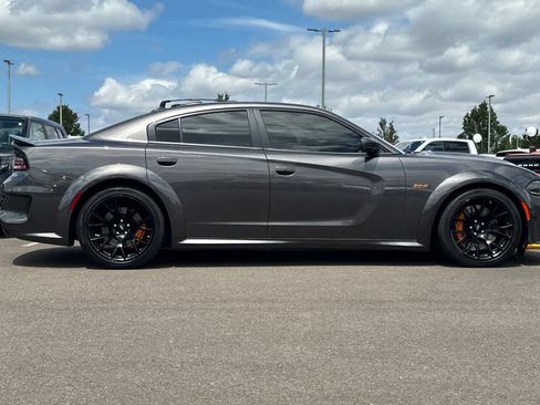 Used 2022 Dodge Charger Scat Pack RWD image 3