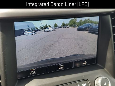 Certified 2022 GMC Acadia AT4 w/ Trailering Package AWD/4WD image 18