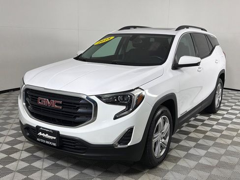 Used 2018 GMC Terrain SLE w/ Driver Convenience Package FWD image 10