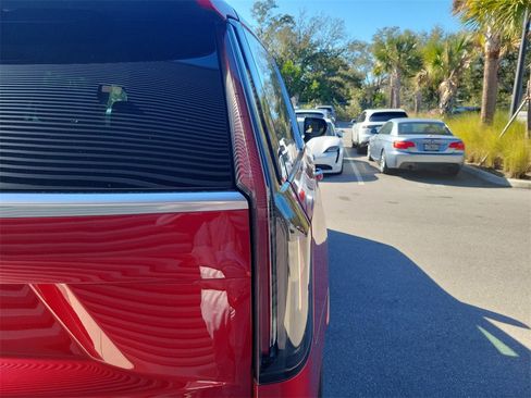 Used 2021 Cadillac Escalade Premium Luxury w/ LPO, Radiant Package image 16