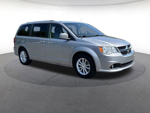 Used 2018 Dodge Grand Caravan SXT FWD image 8
