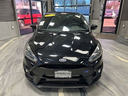 Used 2017 Ford Focus RS image 36