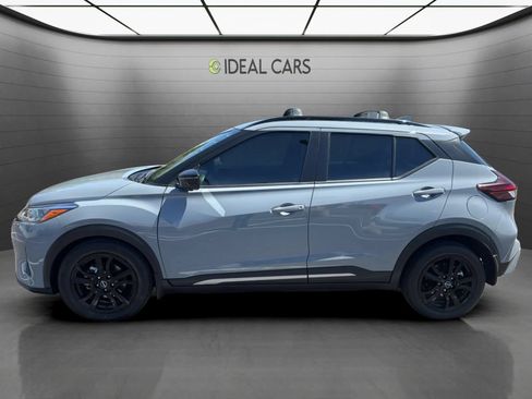 Used 2022 Nissan Kicks SR w/ Premium Package FWD image 9