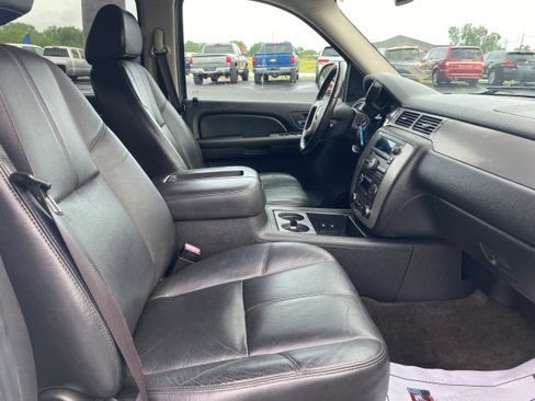 Used 2008 Chevrolet Avalanche LT w/ LT Preferred Equipment Group AWD/4WD image 15