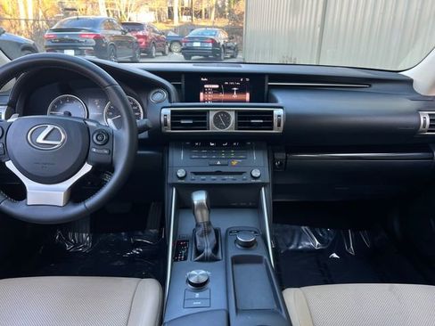 Used 2015 Lexus IS 250 image 16