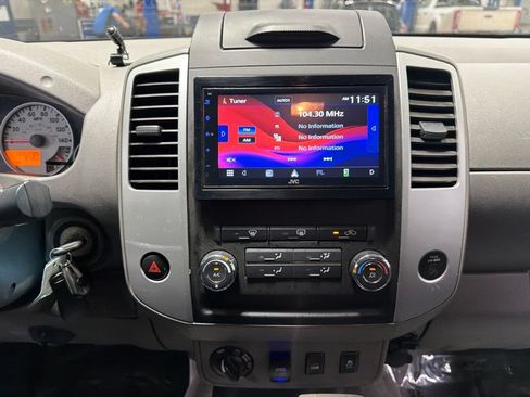 Used 2012 Nissan Frontier SV w/ Sport Appearance Pkg AWD/4WD image 16