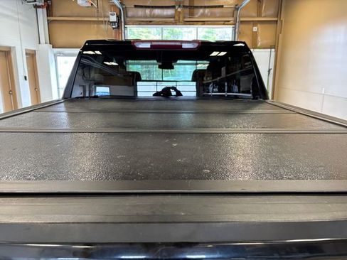 Used 2023 GMC Sierra 1500 AT4 AWD/4WD image 25