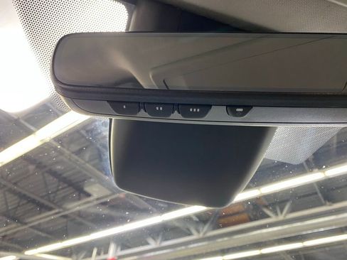 Used 2022 Toyota Highlander XLE image 26