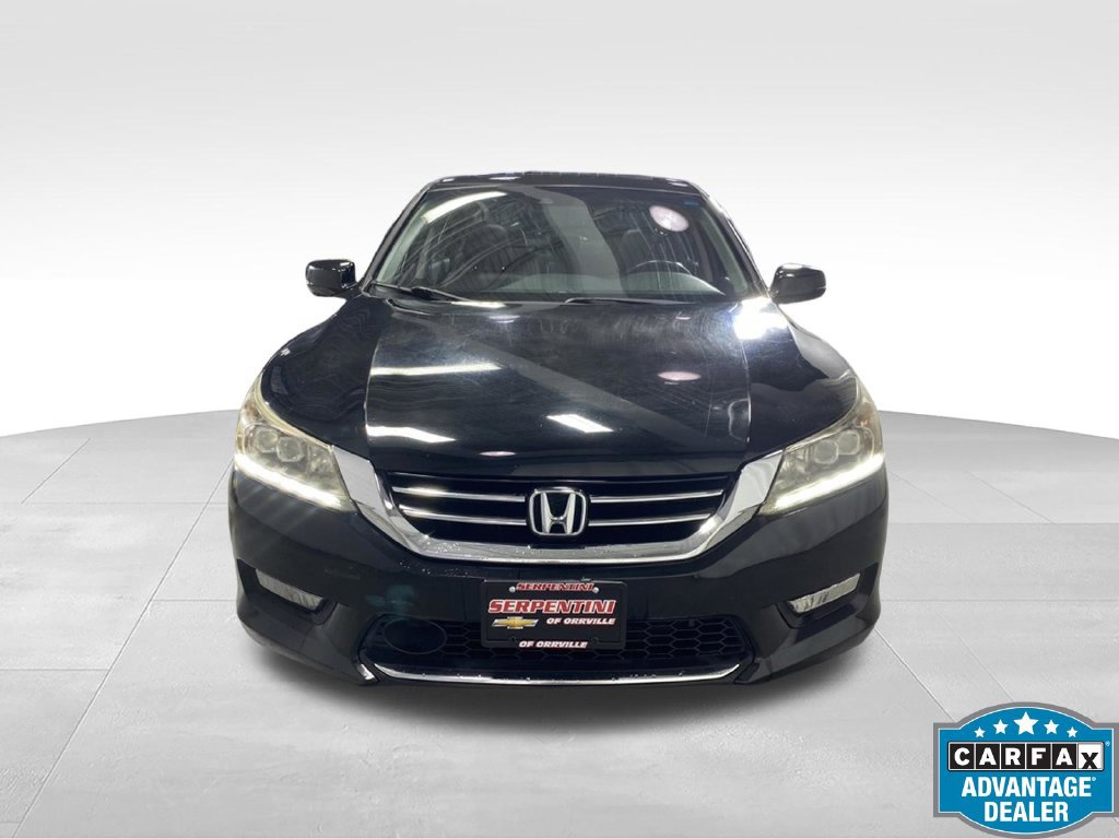 Used 2015 Honda Accord Touring image 2