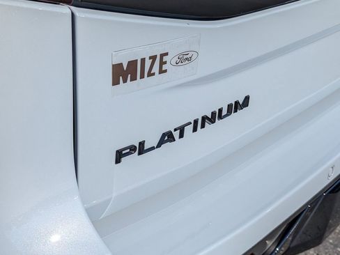 New 2026 Ford Expedition Platinum w/ Stealth Appearance Package image 17