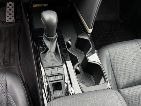 Used 2025 Toyota Camry XSE image 19