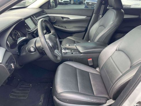 Used 2019 INFINITI QX50 Luxe FWD image 14
