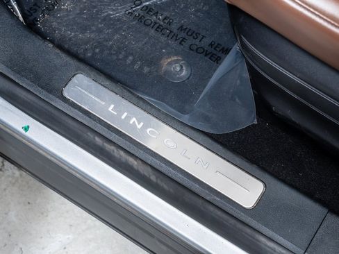 Used 2020 Lincoln Aviator Reserve w/ Equipment Group 202A image 23