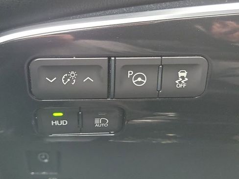 Used 2020 Toyota Prius Prime Limited w/ Carpet Mat Package image 18