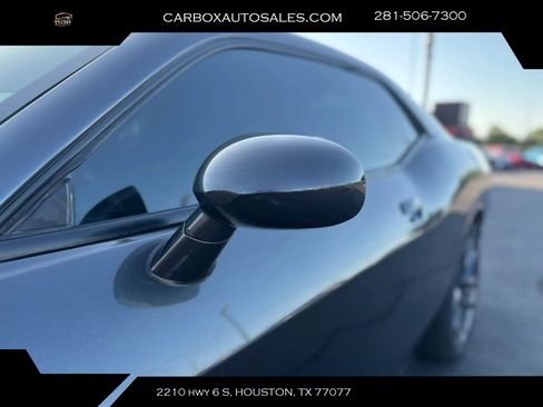Used 2019 Dodge Challenger SXT w/ Blacktop Package RWD image 30