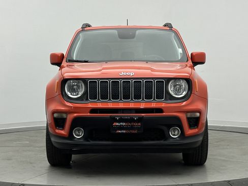 Used 2019 Jeep Renegade Latitude image 2
