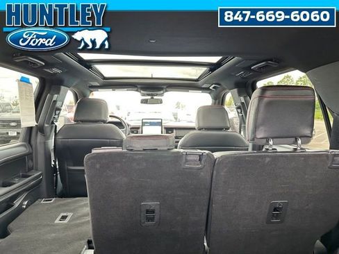 Used 2022 Ford Expedition Limited AWD/4WD image 14