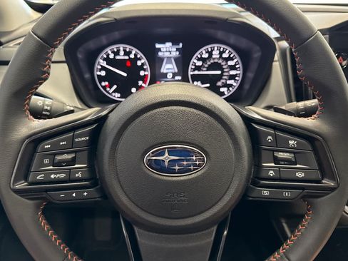 Used 2024 Subaru Crosstrek 2.5i Limited w/ Crosstrek Mirror Package AWD/4WD image 24