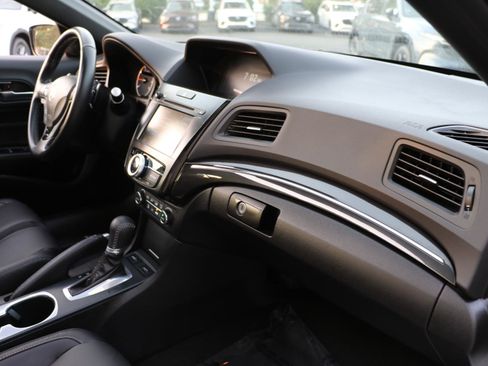 Used 2022 Acura ILX FWD image 8