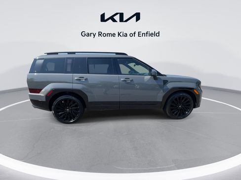 Used 2025 Hyundai Santa Fe Calligraphy image 9